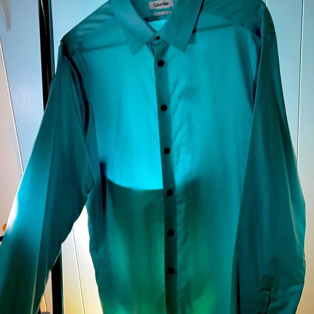 Calvin Klein for men color light green size 17